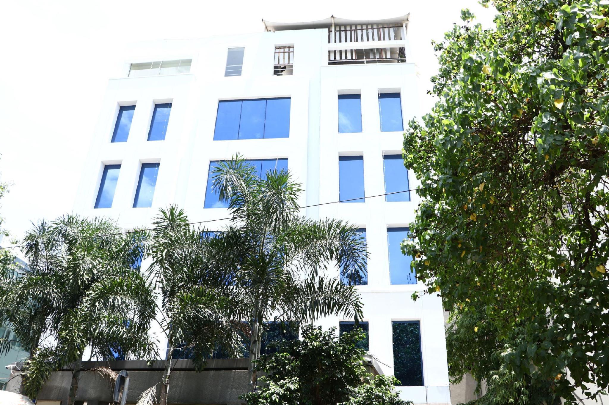 Hotels and Home stays near US consulate General, Chennai. Book your Stay now