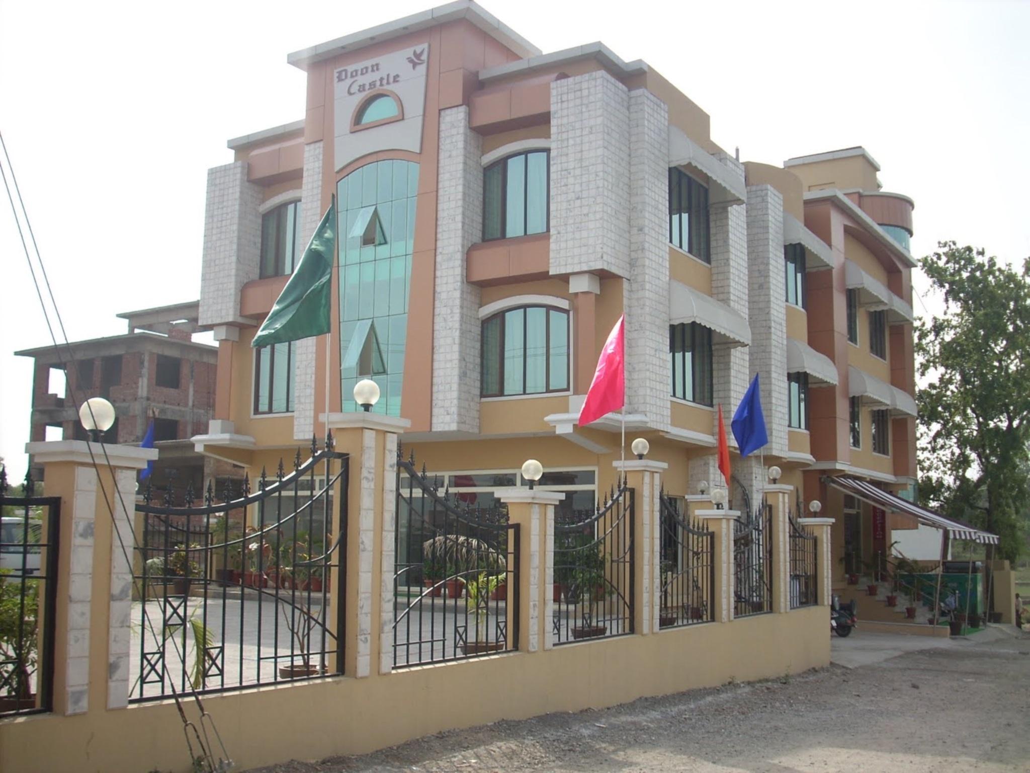 Hotels and Home stays near Dehradun Station, Dehradun. Book your Stay now