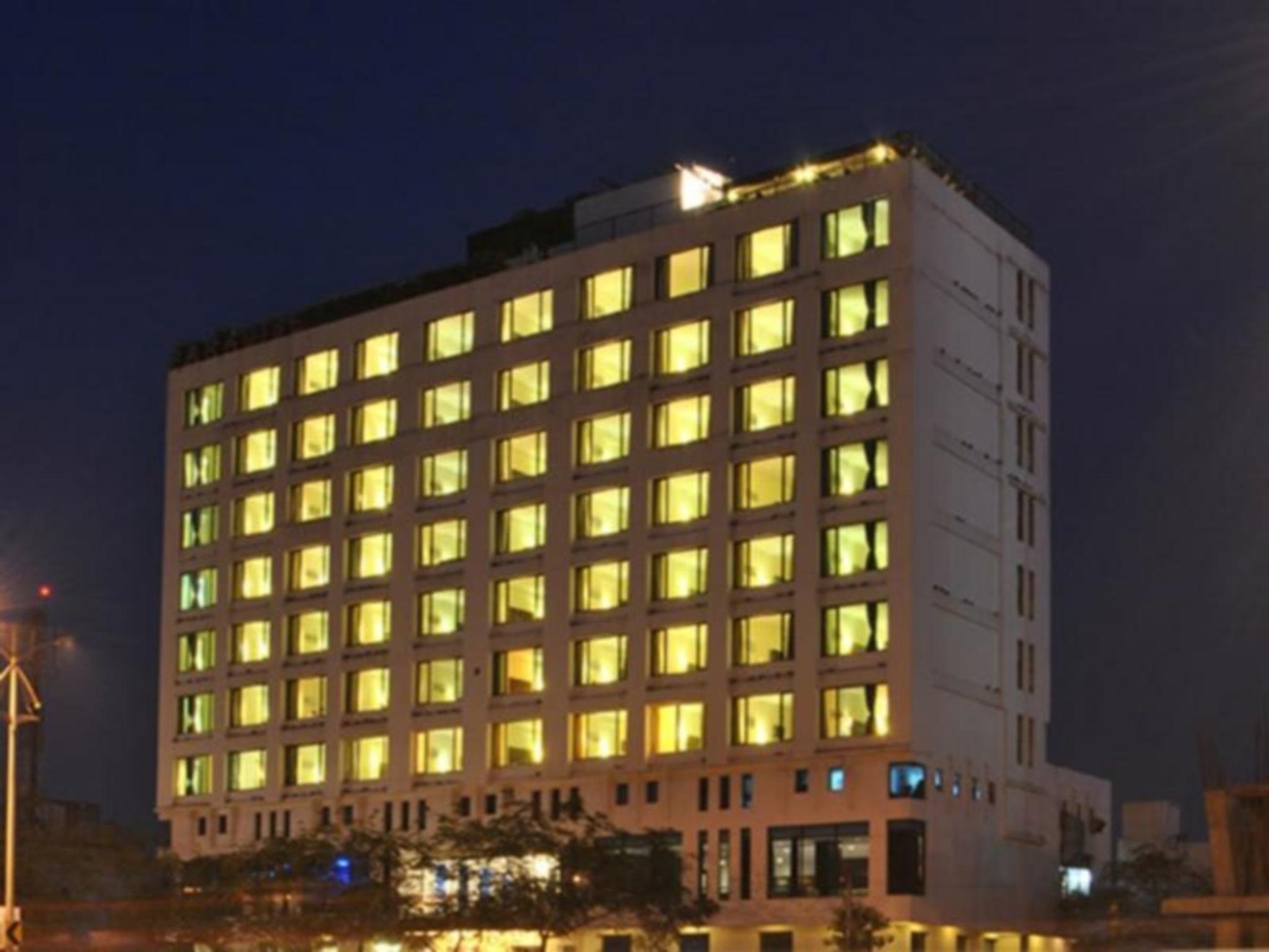 Hotels and Home stays near Sawai ManSingh Medical College, Jaipur. Book your Stay now