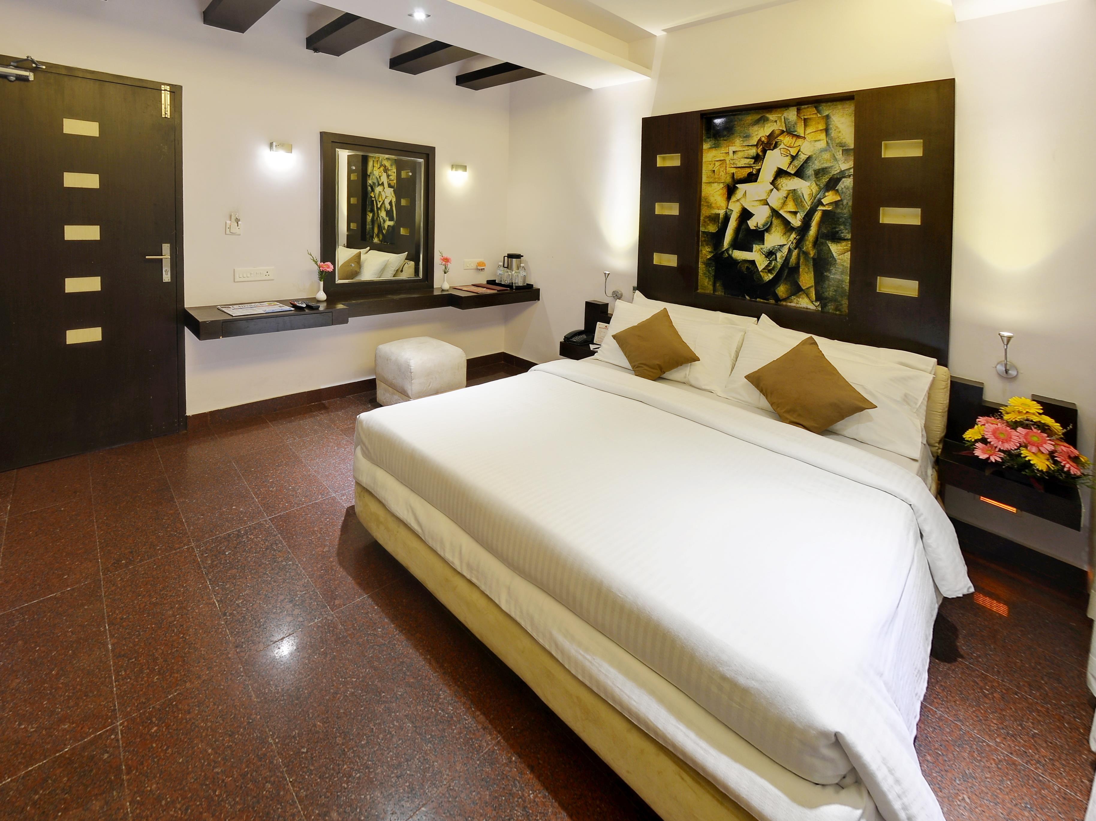 Hotels and Home stays near Government General Hospital, Chennai. Book your Stay now