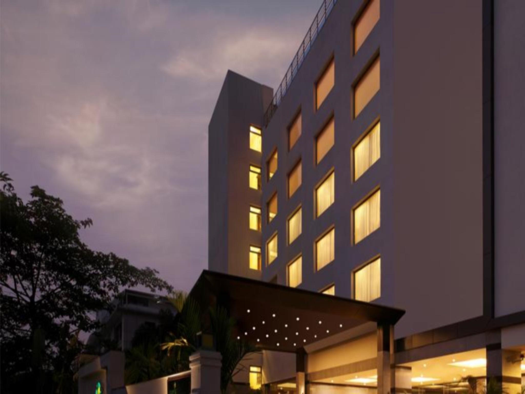 Hotels and Home stays near Sakra World Hospital, Bangalore. Book your Stay now