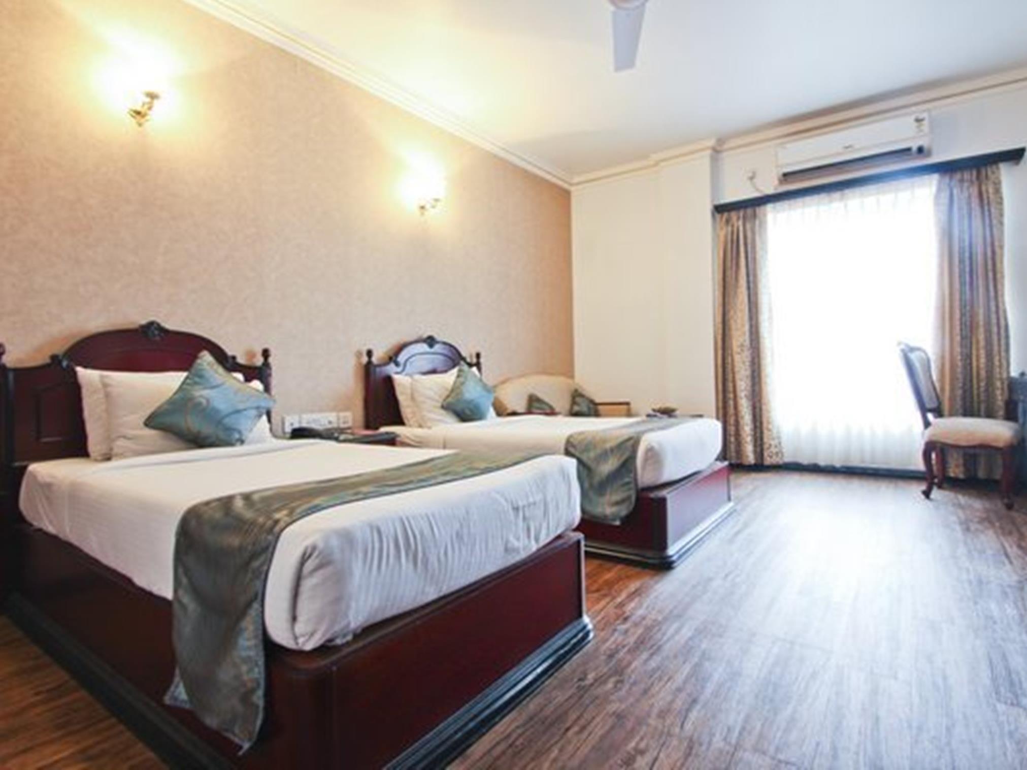 Hotels and Home stays near IISWBM, Kolkata. Book your Stay now