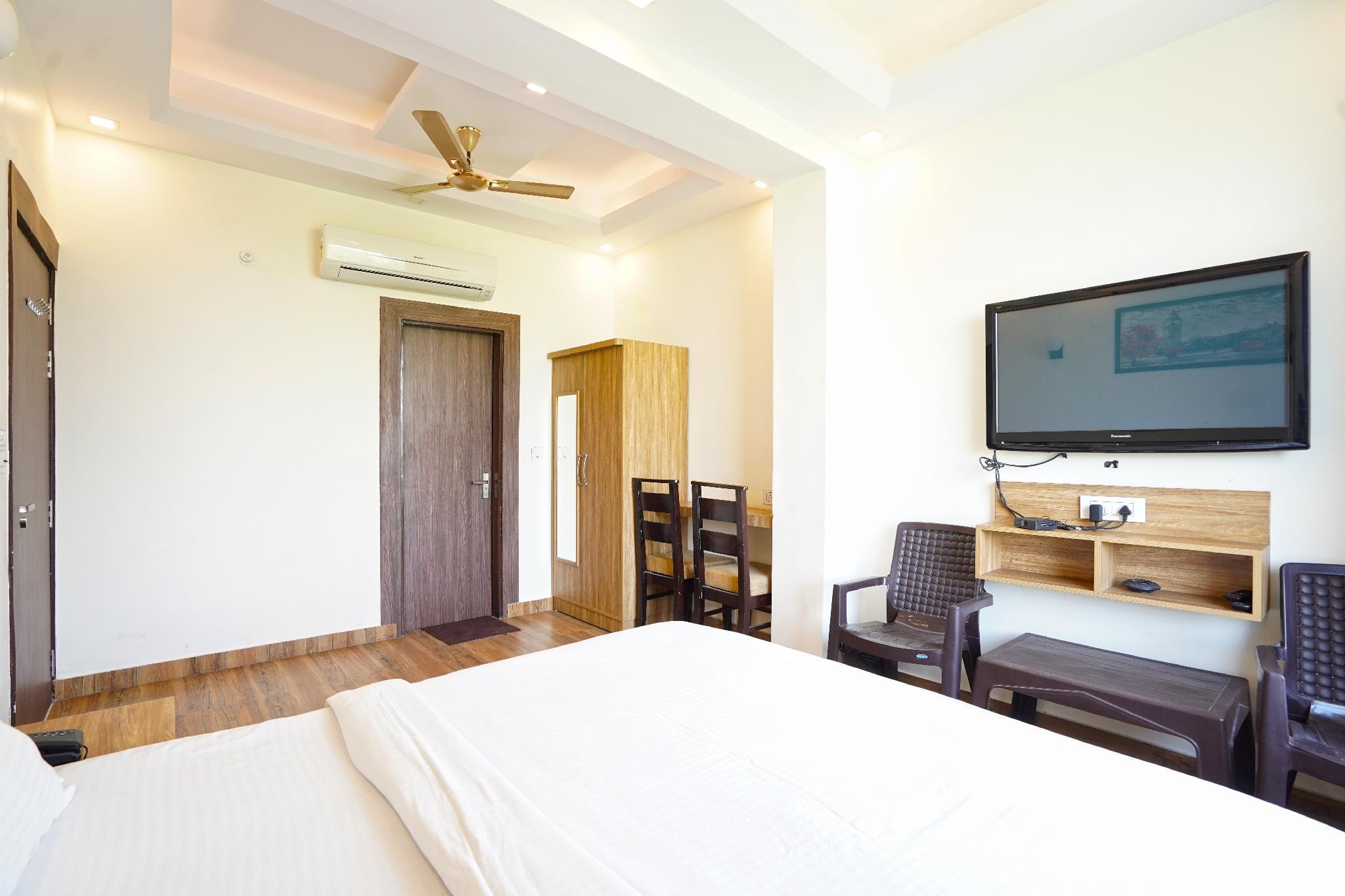 Hotels and Home stays near Central Warehousing Corporation, New Delhi. Book your Stay now