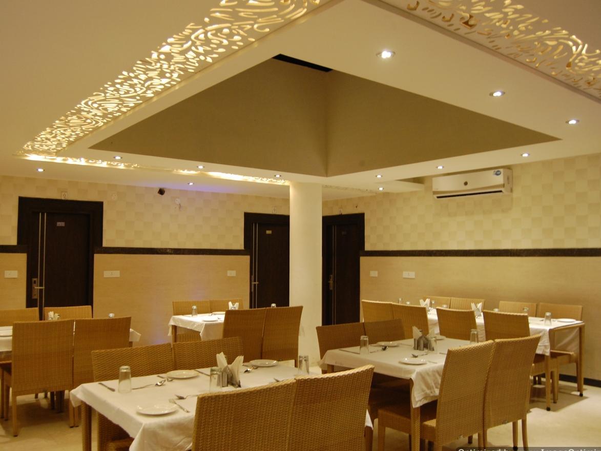 Hotels and Home stays near Sector 17 Market, Chandigarh. Book your Stay now