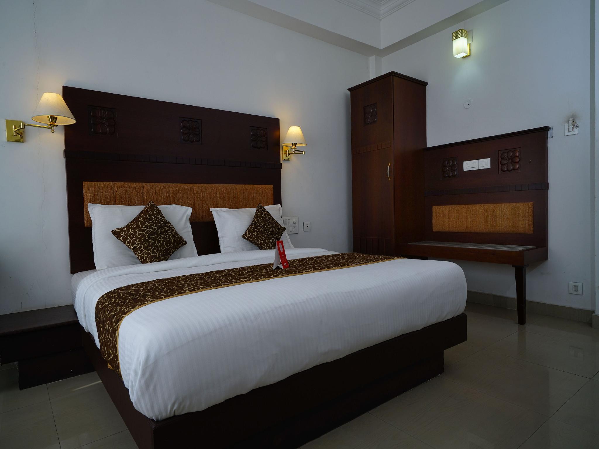 Hotels and Home stays near Chinnar Wildlife Sanctuary, Maraiyur. Book your Stay now