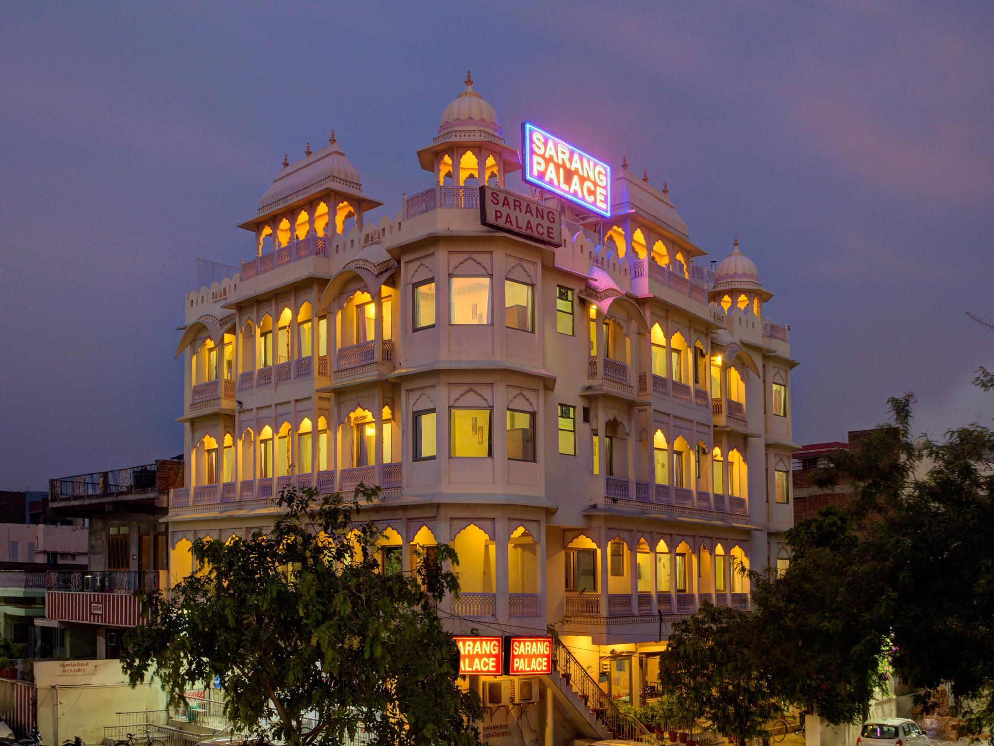 Hotels and Home stays near Jalmahal, Jaipur. Book your Stay now