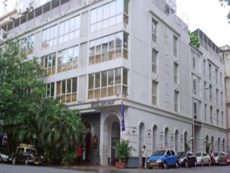 Hotels and Home stays near Dadar Railway Station, Mumbai. Book your Stay now