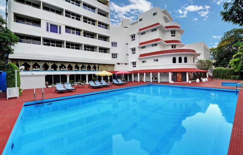 Hotels and Home stays near Abirami Mega Mall, Chennai. Book your Stay now