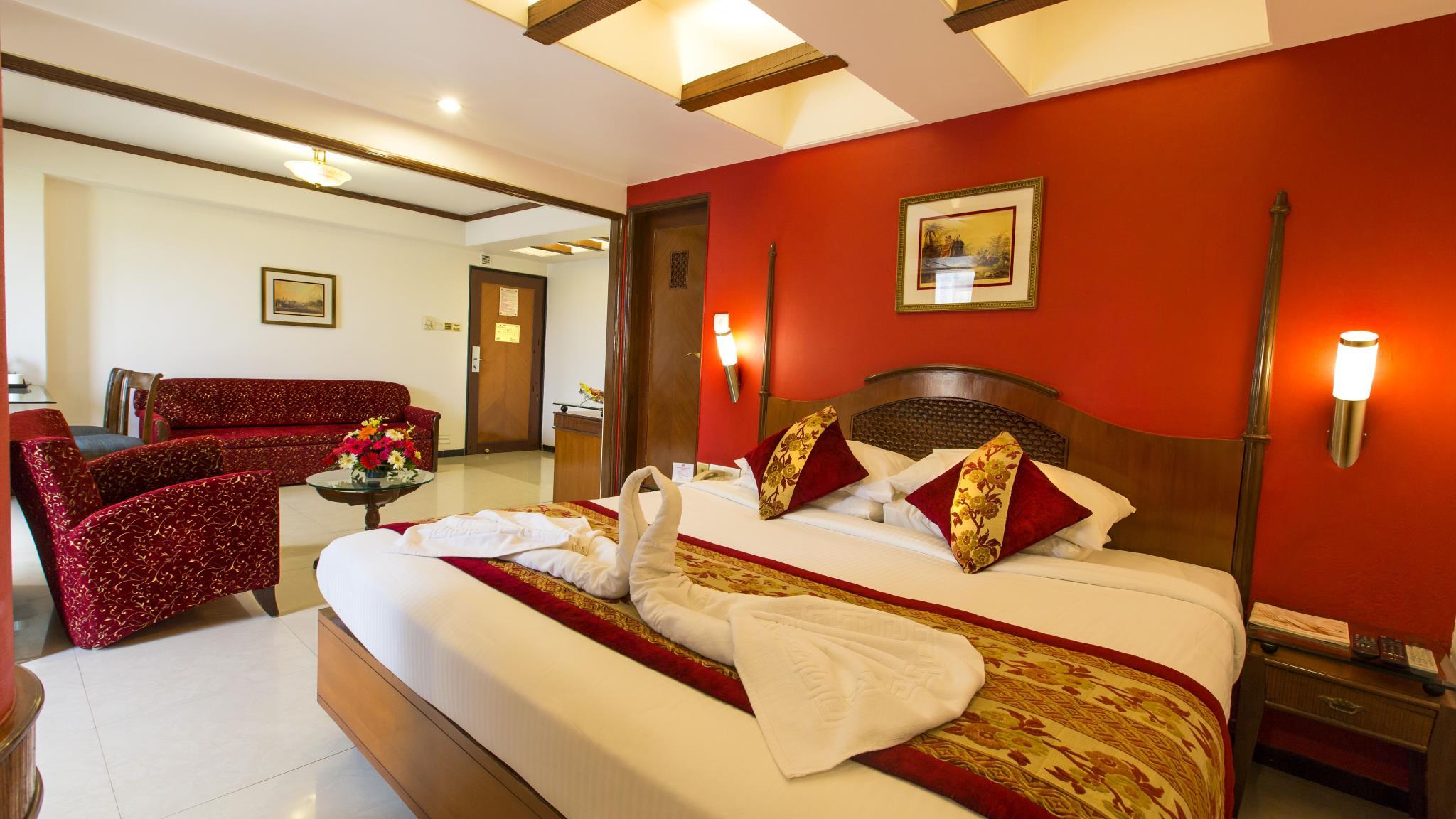 Hotels and Home stays near Fashion Street, Mumbai. Book your Stay now