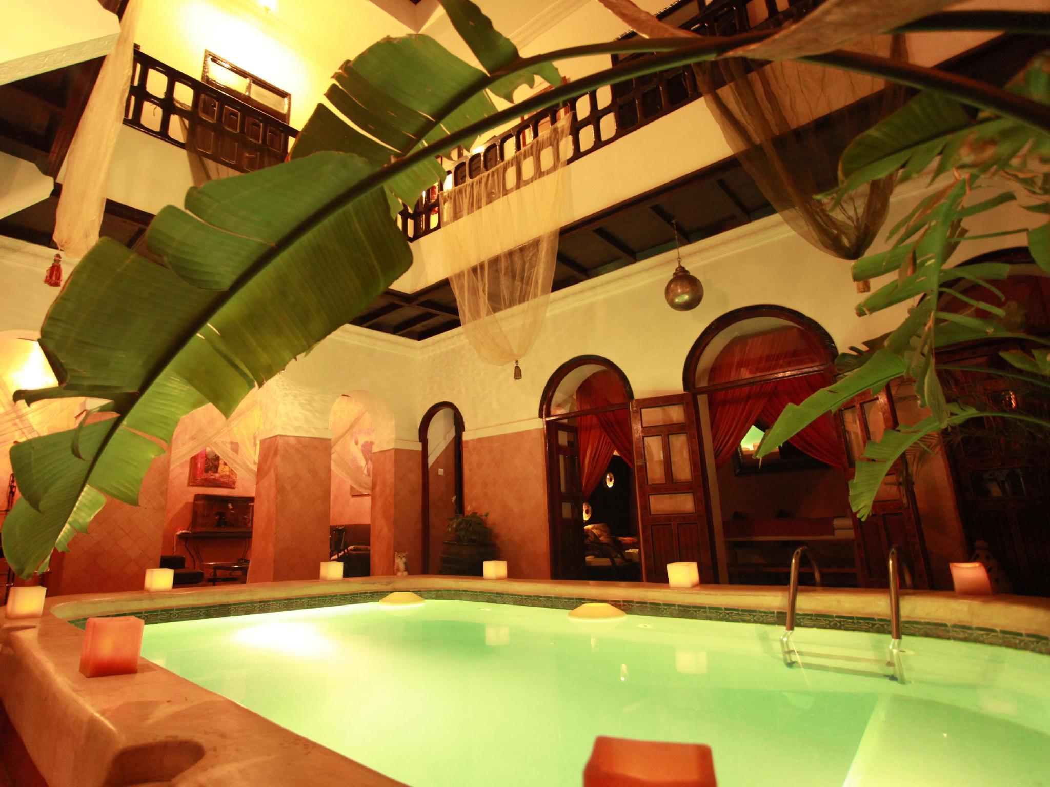 Hotels and Home stays near Le Jardin Secret, Marrakech. Book your Stay now