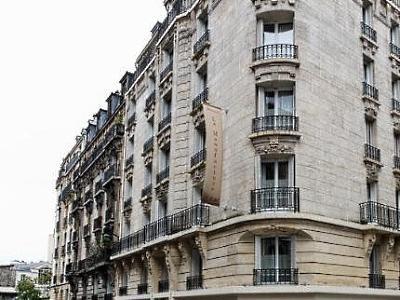 Hotels and Home stays near Passy Metro Station, Paris. Book your Stay now