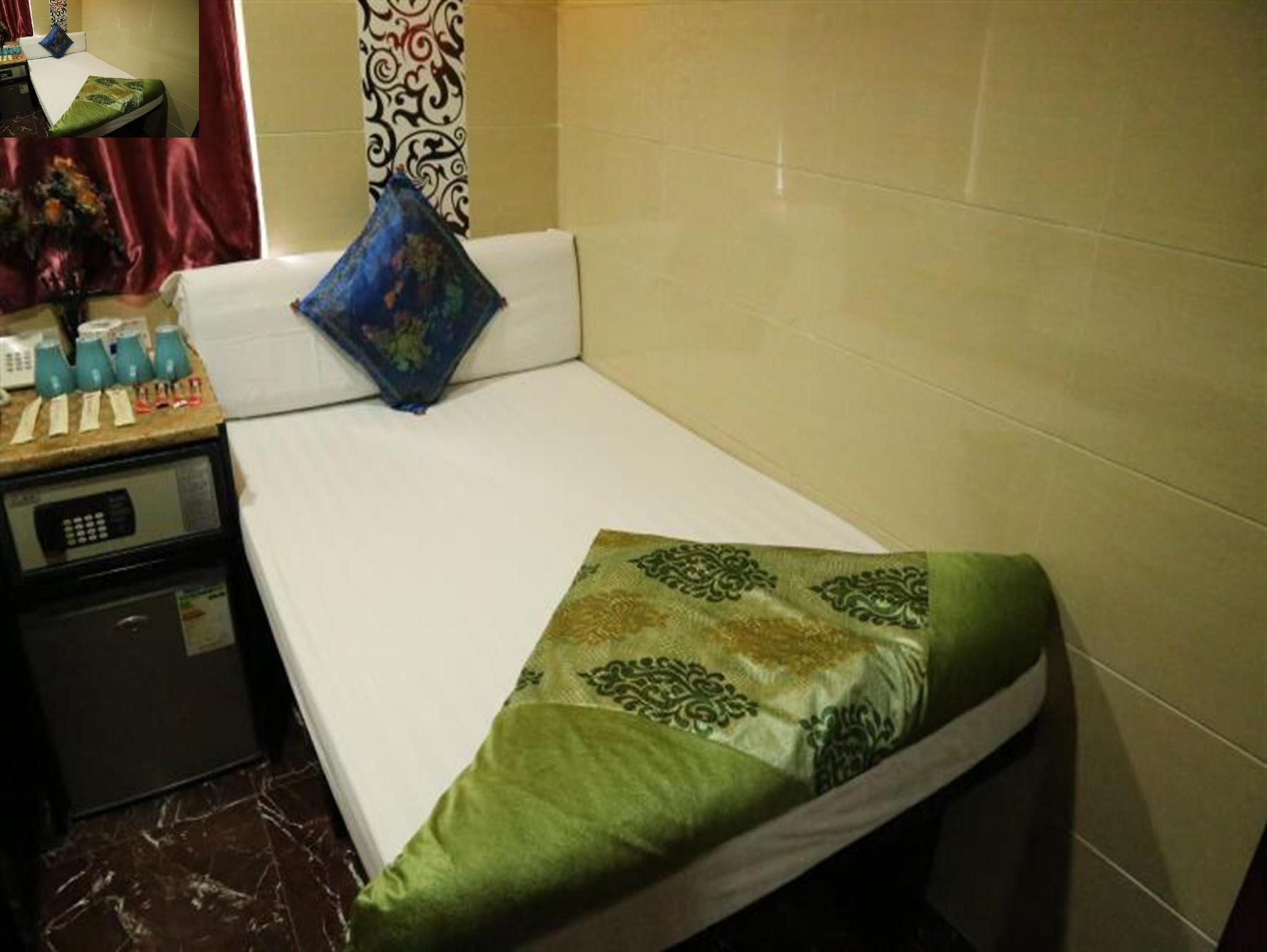 Hotels and Home stays near Lan Kwai Fong, Hong Kong. Book your Stay now