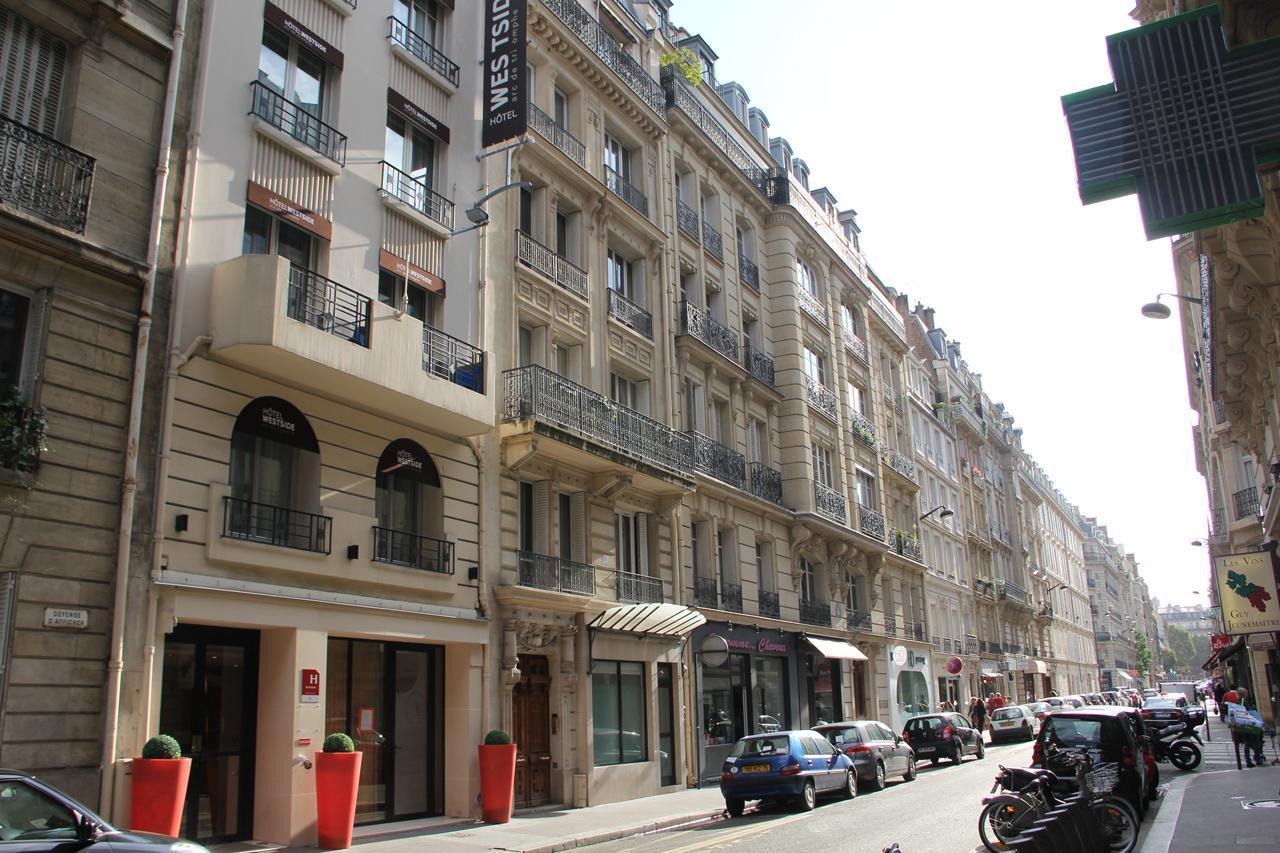 Hotels and Home stays near Saint-Fargeau Metro Station, Paris. Book your Stay now