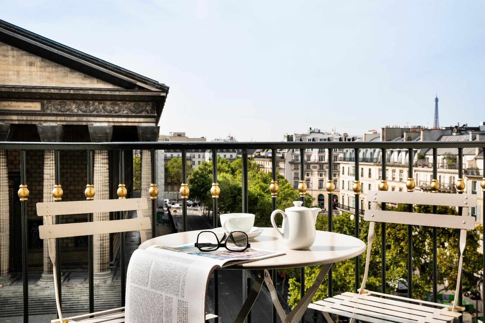 Hotels and Home stays near Rennes Metro Station, Paris. Book your Stay now