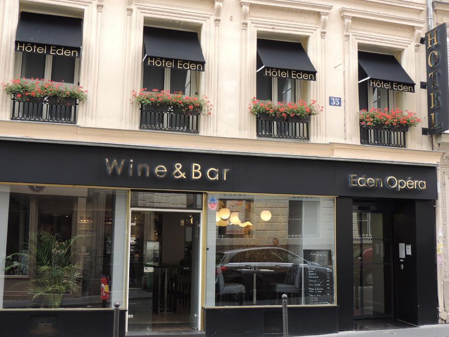 Hotels and Home stays near La Chapelle Metro Station, Paris. Book your Stay now