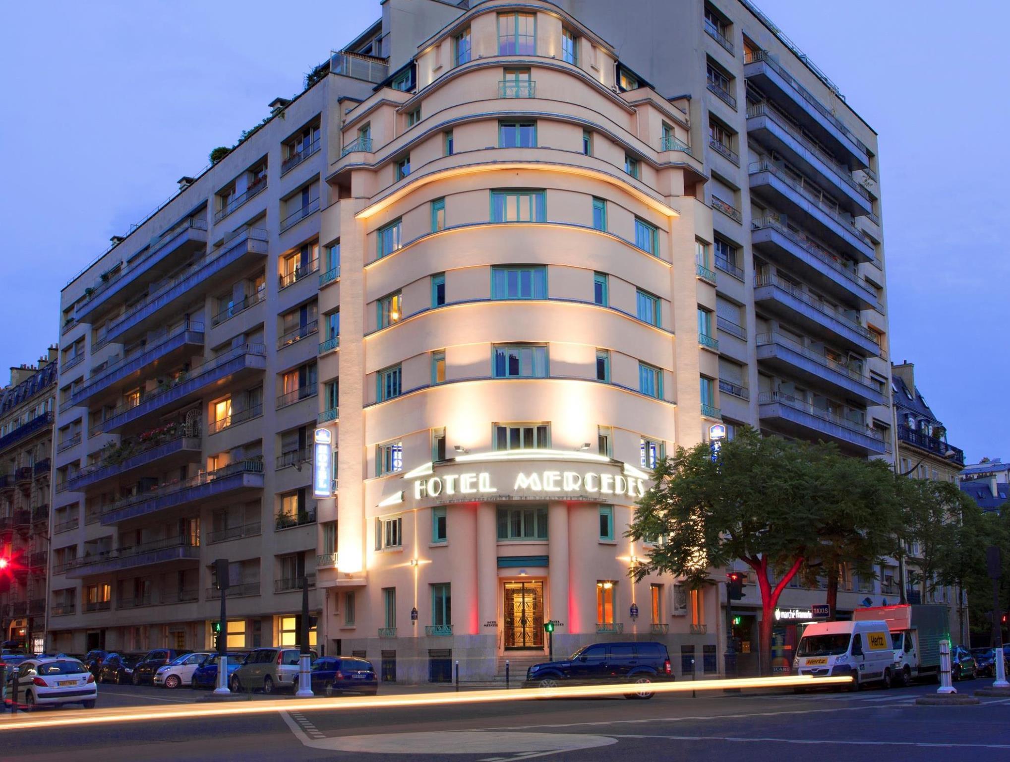 Hotels and Home stays near Place d’Italie Metro Station, Paris. Book your Stay now