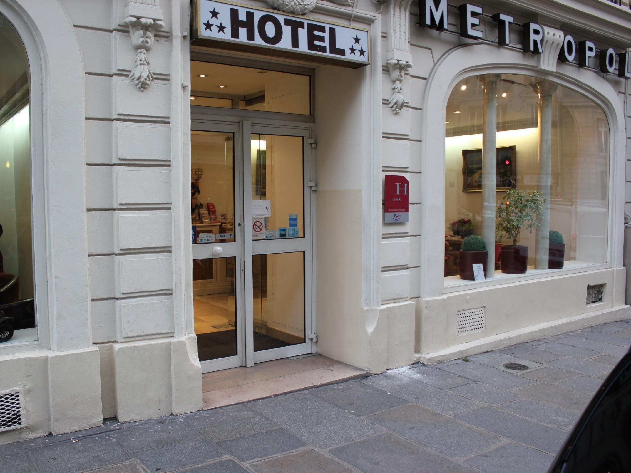 Hotels and Home stays near Quai de la Rapée Metro Station, Paris. Book your Stay now