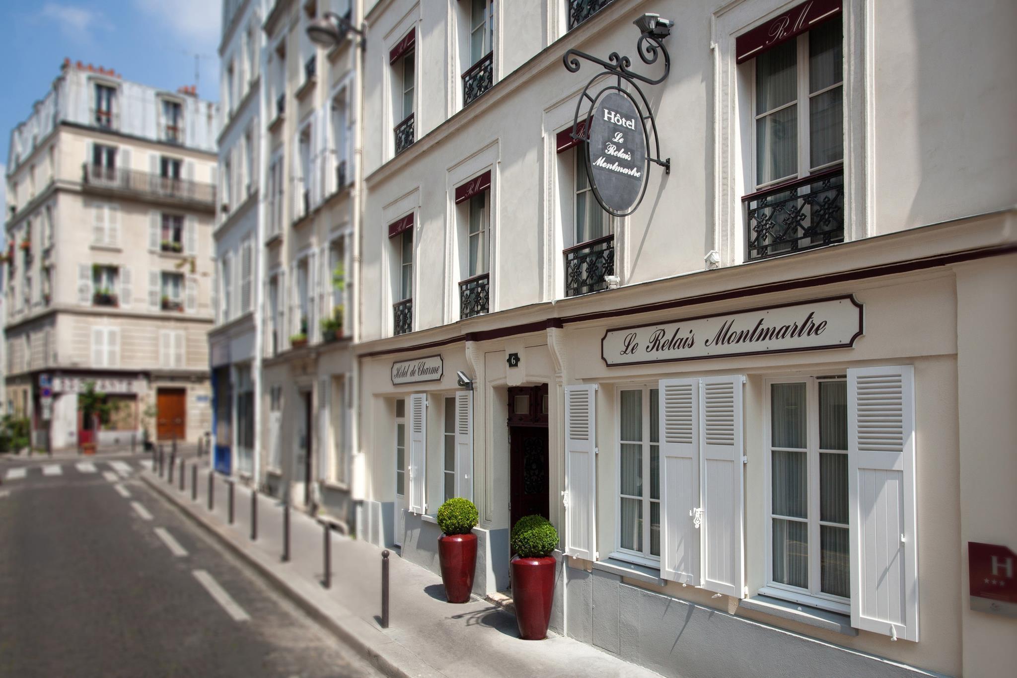 Hotels and Home stays near Vavin Metro Station, Paris. Book your Stay now