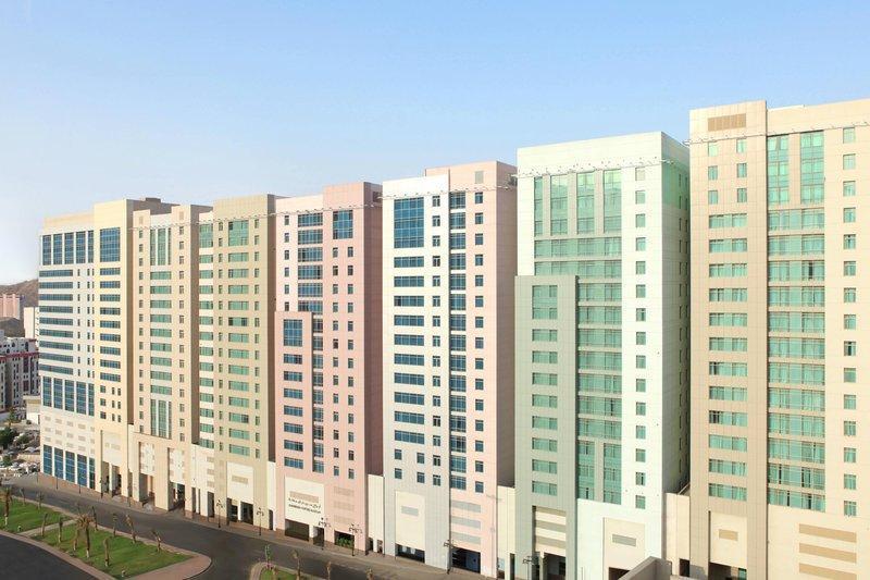 Hotels and Home stays near Abraj Al Bait Mall, Mecca. Book your Stay now