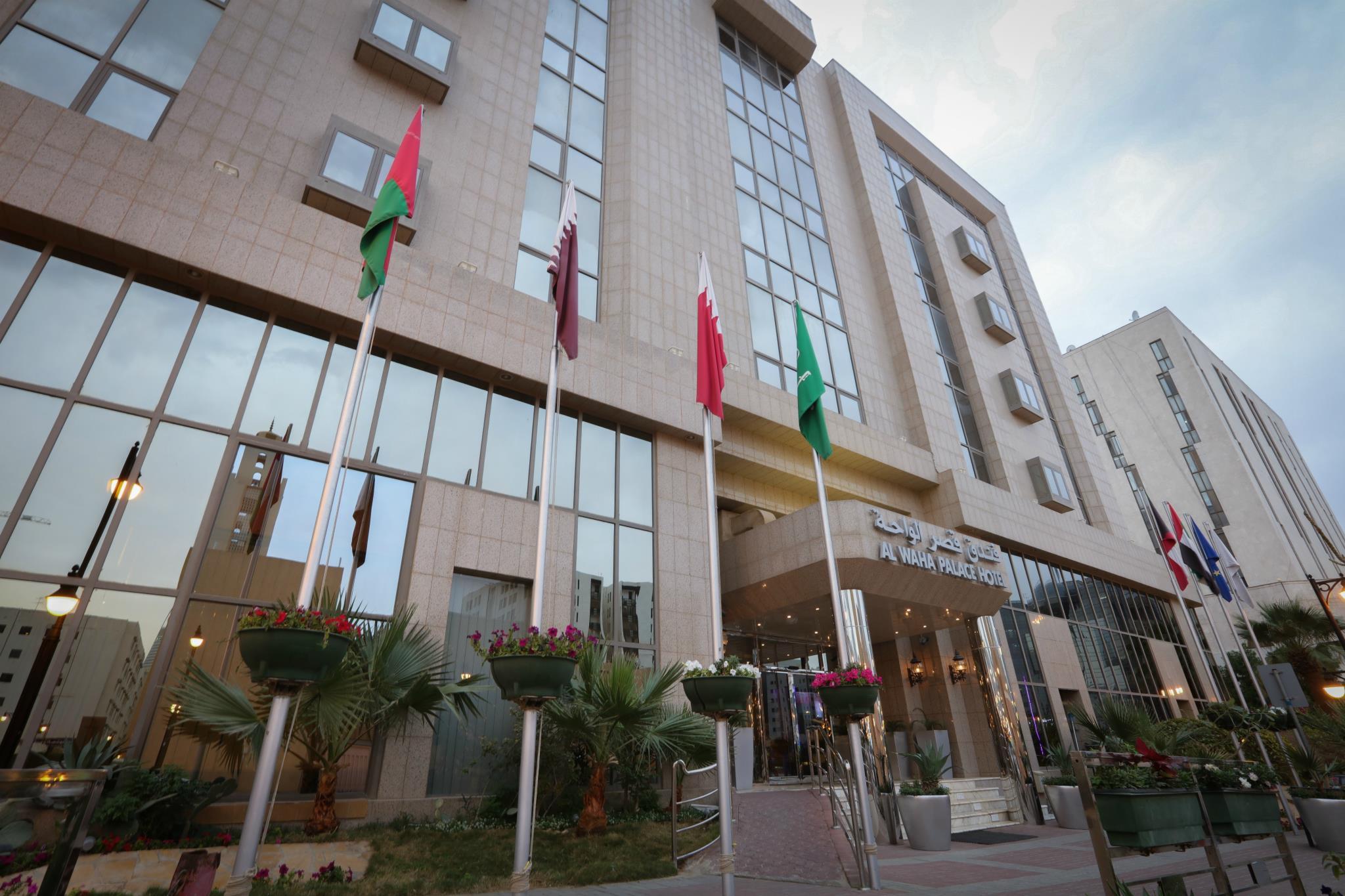 Hotels and Home stays near Al Faisaliah Mall, Riyadh. Book your Stay now