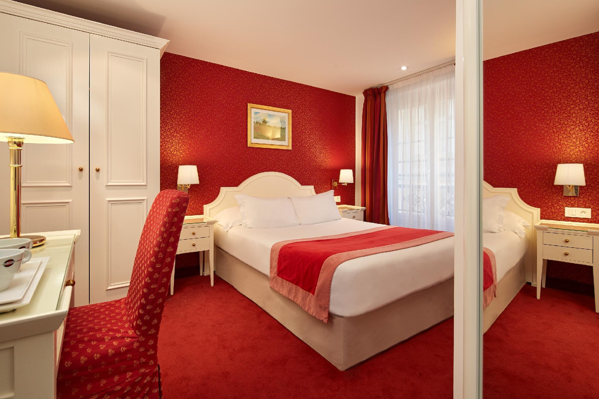 Hotels and Home stays near Saint-Germain-des-Prés Metro Station, Paris. Book your Stay now