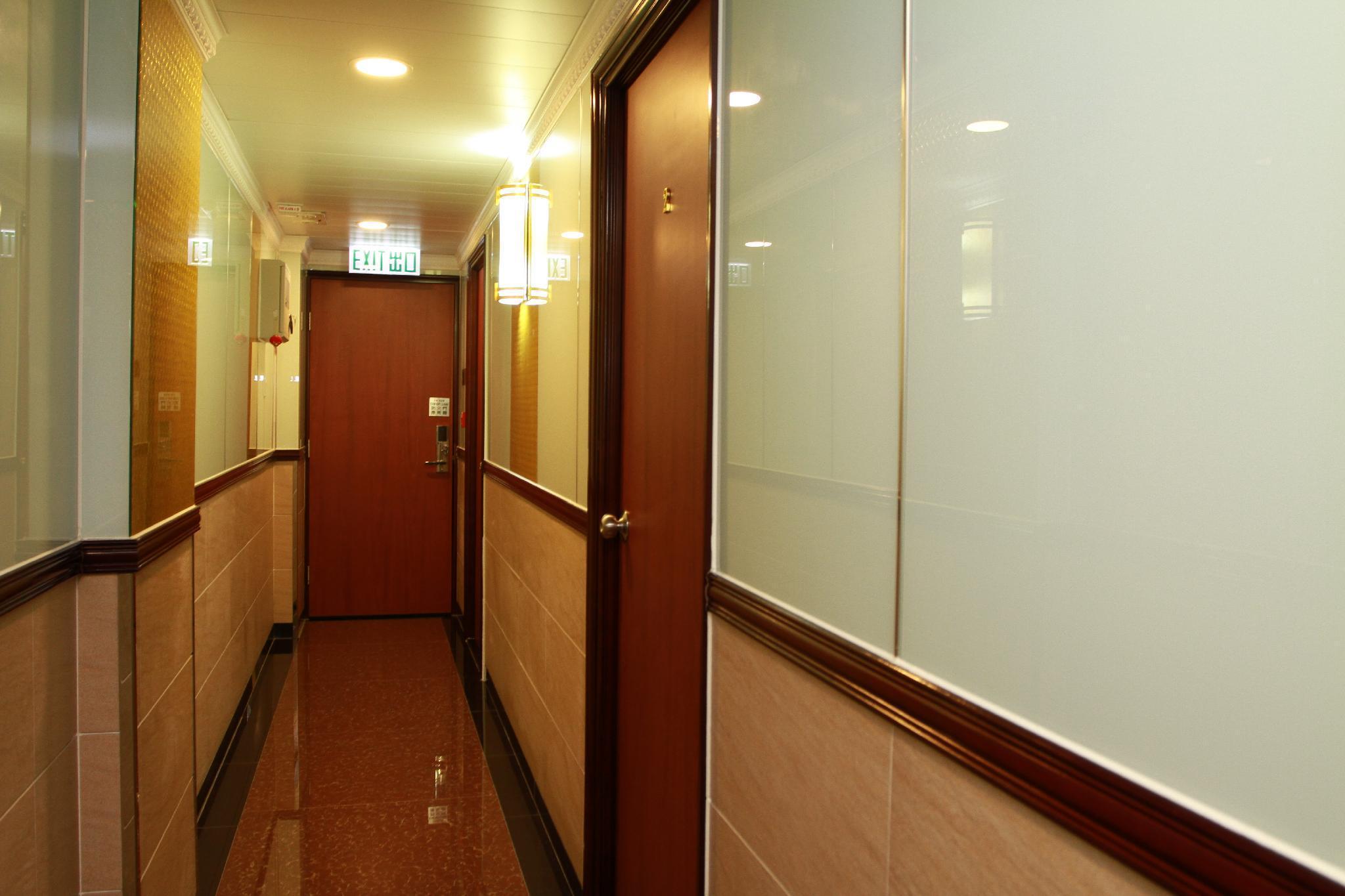 Hotels and Home stays near MTR Hong Kong Station, Hong Kong. Book your Stay now